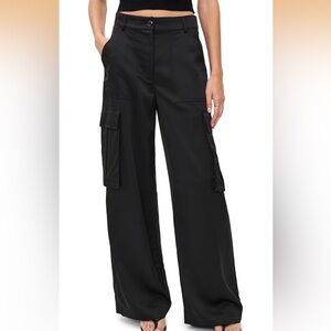 NWOT Susana Monaco Women's Satin Cargo Pants in Black - size: 4